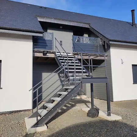 Proche Bourboule 12 Personnes * Saint-Sauves- dʼAuvergne