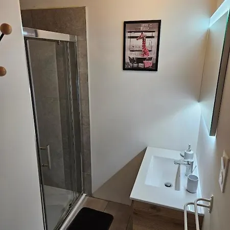 Proche Bourboule 12 Personnes